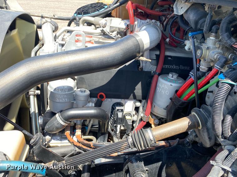 image for item KB9464 2005 Freightliner M2 Business Class  water truck