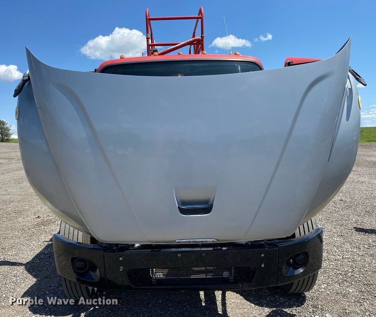 image for item KB9464 2005 Freightliner M2 Business Class  water truck