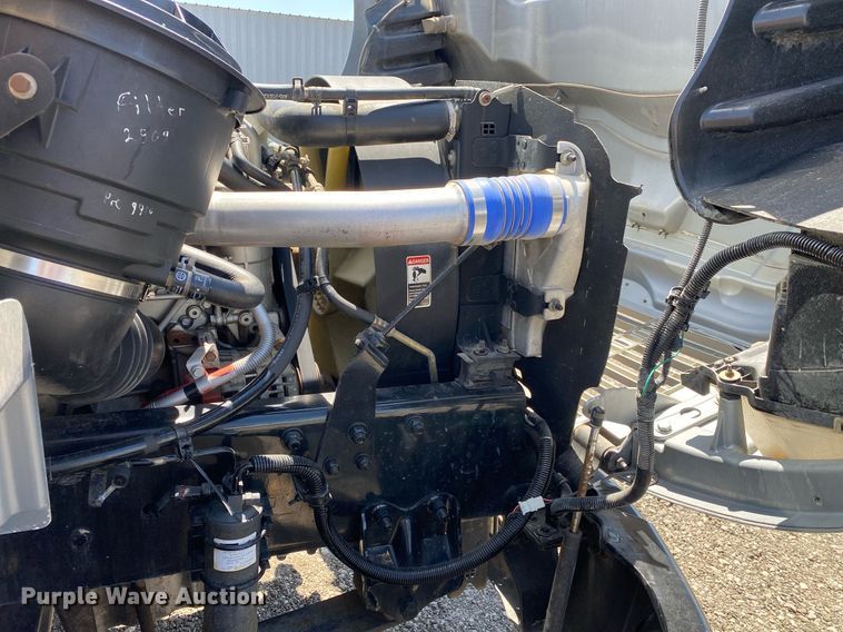 image for item KB9464 2005 Freightliner M2 Business Class  water truck