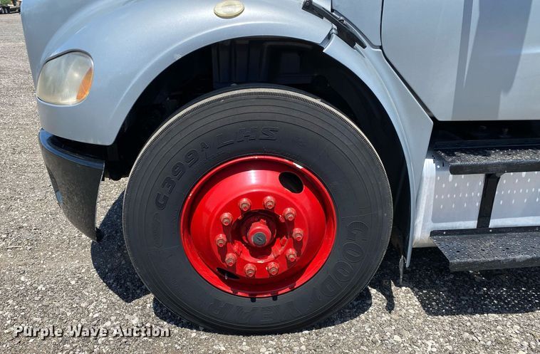 image for item KB9464 2005 Freightliner M2 Business Class  water truck