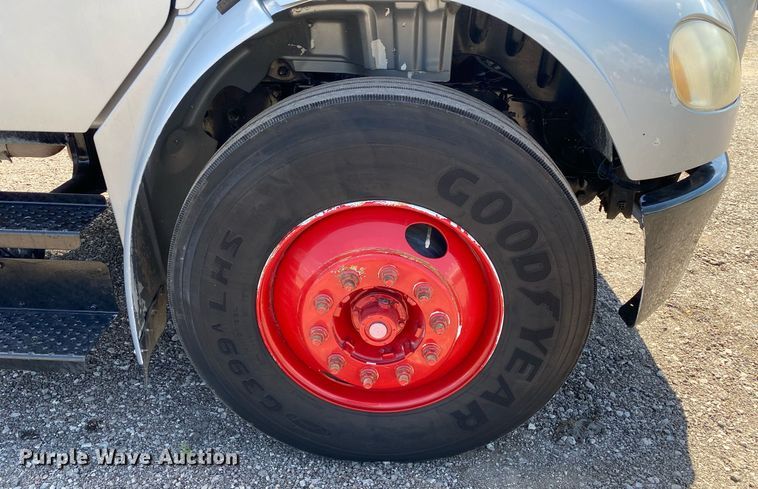 image for item KB9464 2005 Freightliner M2 Business Class  water truck