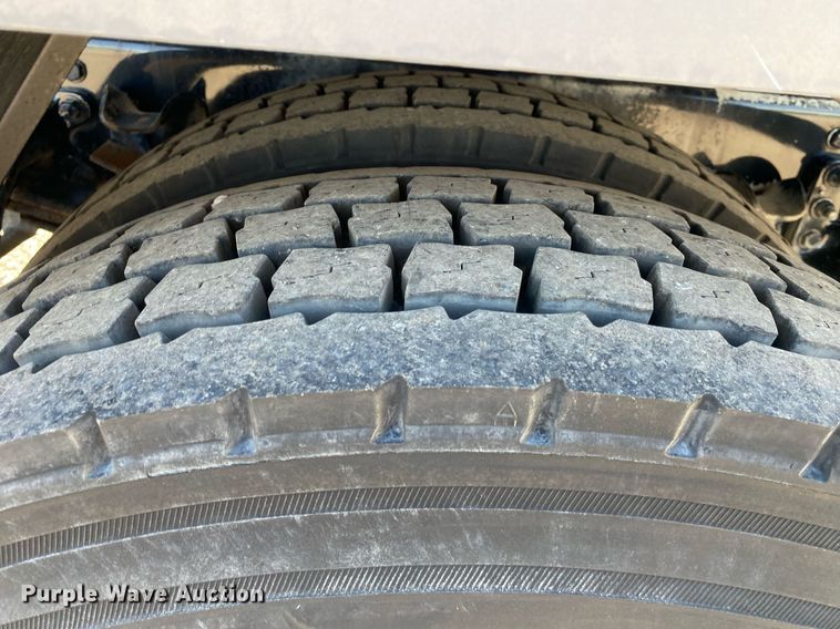 image for item KB9464 2005 Freightliner M2 Business Class  water truck