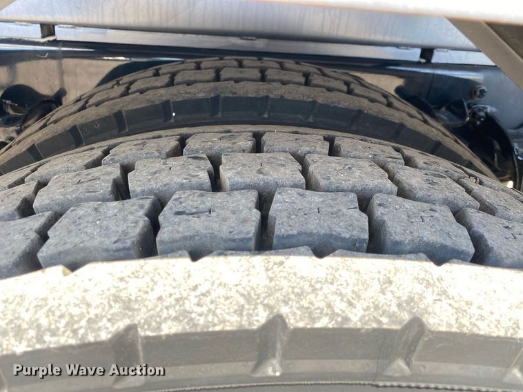 image for item KB9464 2005 Freightliner M2 Business Class  water truck