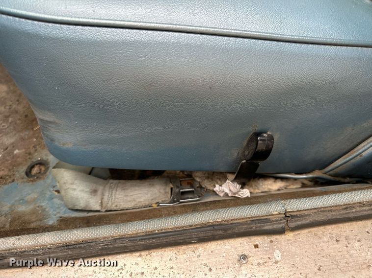 image for item KL9073 1965 Plymouth Valiant 200