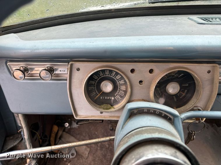 image for item KL9073 1965 Plymouth Valiant 200