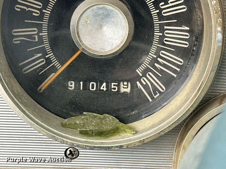 image for item KL9073 1965 Plymouth Valiant 200