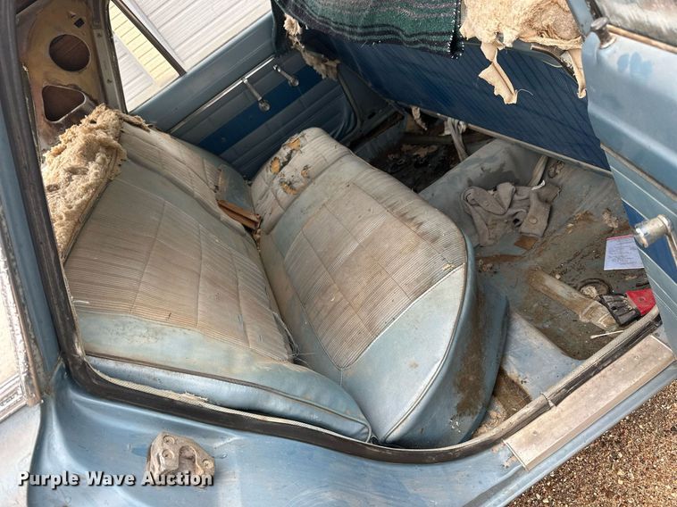 image for item KL9073 1965 Plymouth Valiant 200