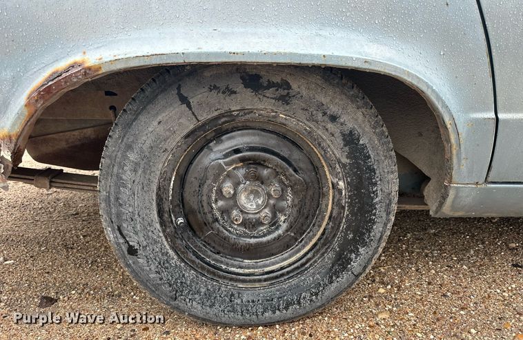 image for item KL9073 1965 Plymouth Valiant 200