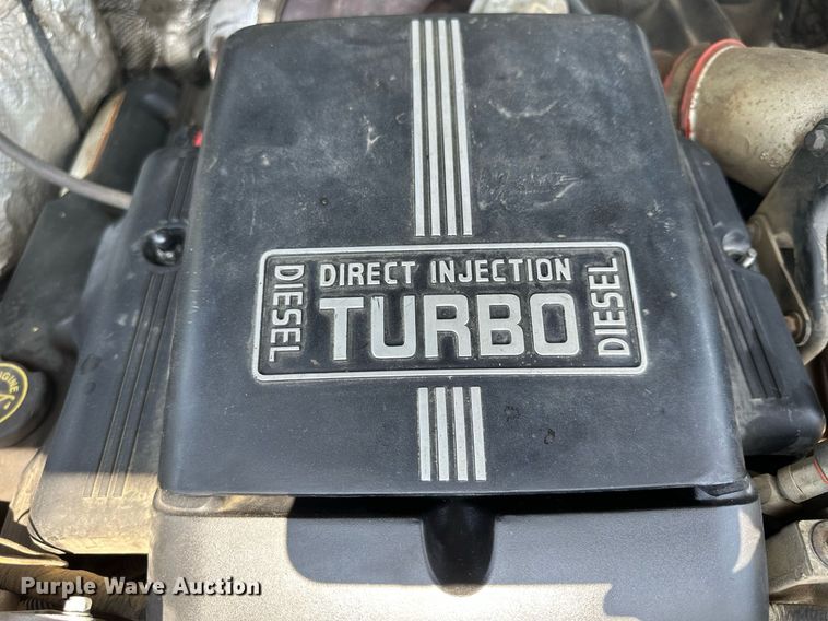 image for item KL9091 1995 Ford F350  flatbed pickup truck