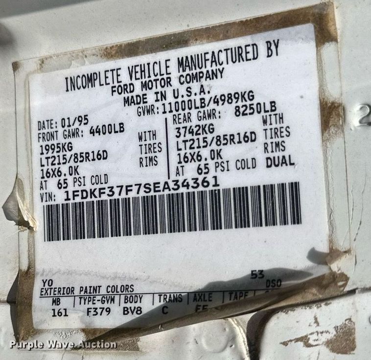 image for item KL9091 1995 Ford F350  flatbed pickup truck