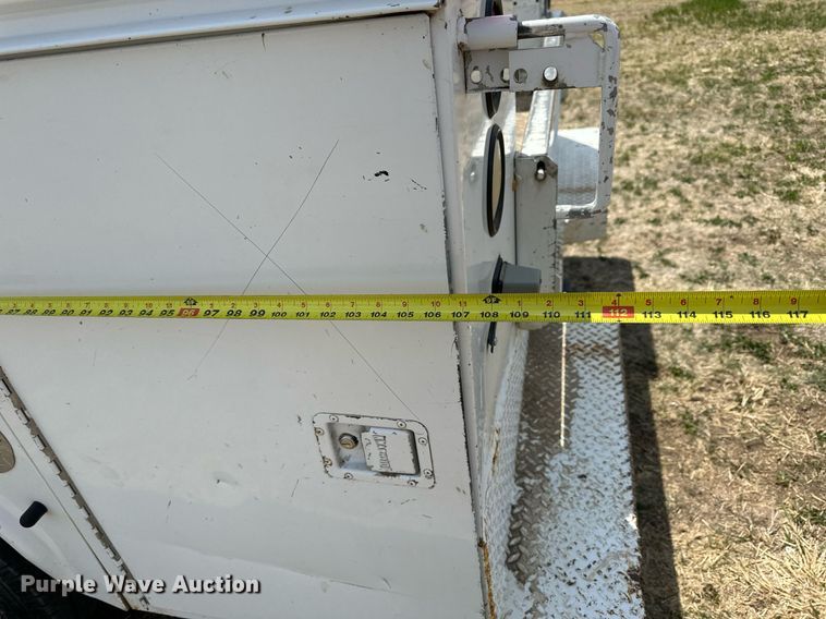 image for item KL9145 2007 Ford F350 Super Duty  SuperCab utility bed pickup truck