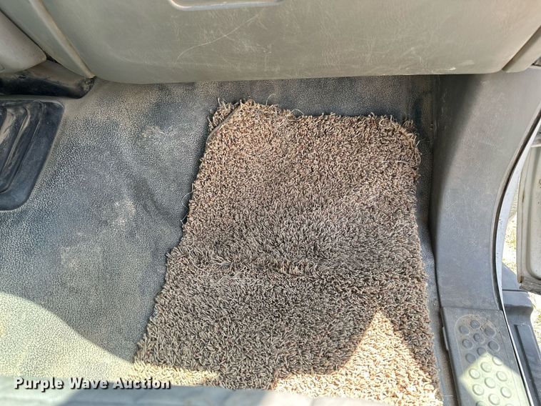 image for item KL9145 2007 Ford F350 Super Duty  SuperCab utility bed pickup truck