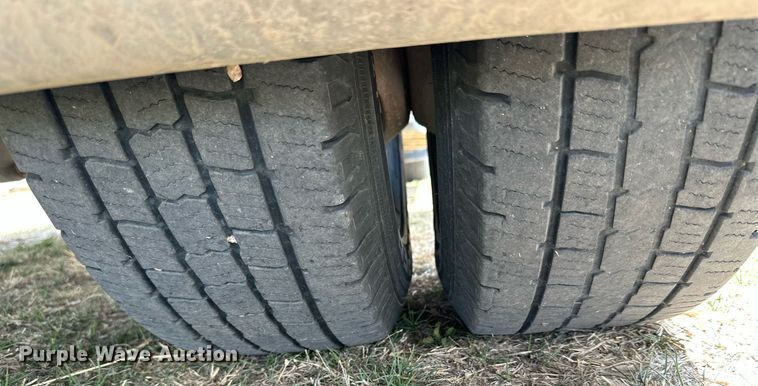 image for item KL9145 2007 Ford F350 Super Duty  SuperCab utility bed pickup truck