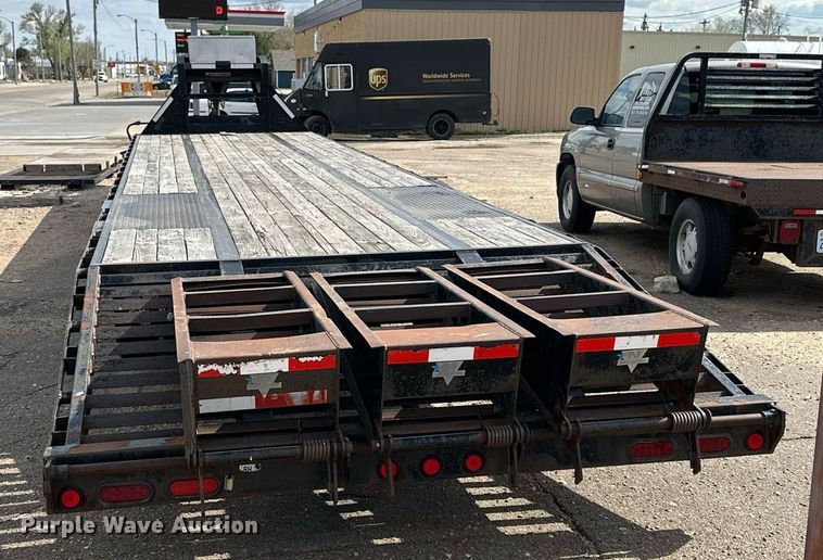 image for item KL9185 2007 PJ equipment trailer