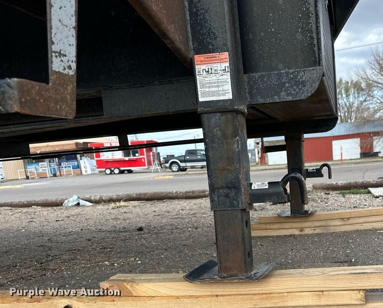 image for item KL9185 2007 PJ equipment trailer