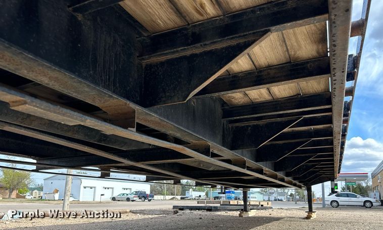 image for item KL9185 2007 PJ equipment trailer