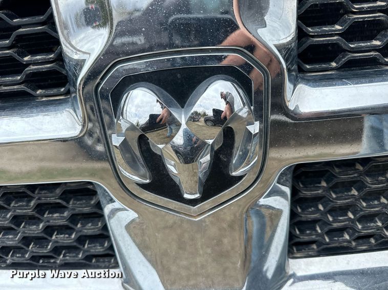 image for item KL9194 2015 Dodge Ram 2500  Crew Cab pickup truck