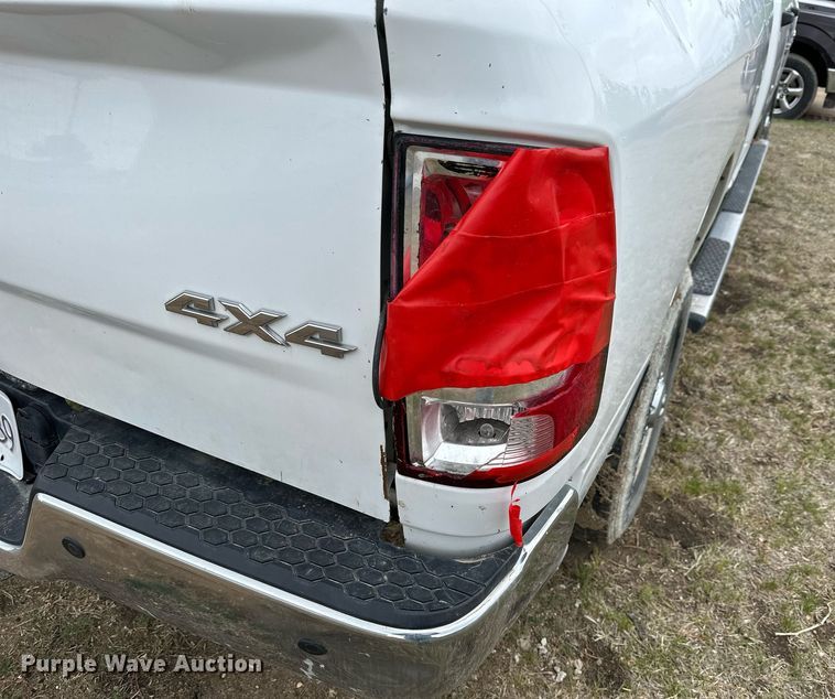 image for item KL9194 2015 Dodge Ram 2500  Crew Cab pickup truck