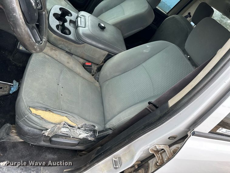 image for item KL9194 2015 Dodge Ram 2500  Crew Cab pickup truck