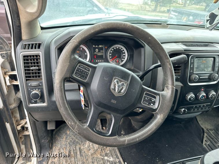 image for item KL9194 2015 Dodge Ram 2500  Crew Cab pickup truck