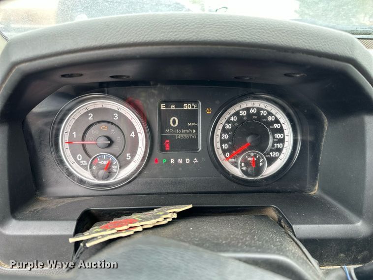 image for item KL9194 2015 Dodge Ram 2500  Crew Cab pickup truck