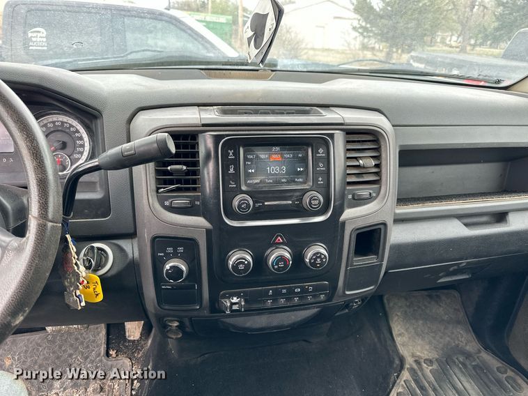 image for item KL9194 2015 Dodge Ram 2500  Crew Cab pickup truck