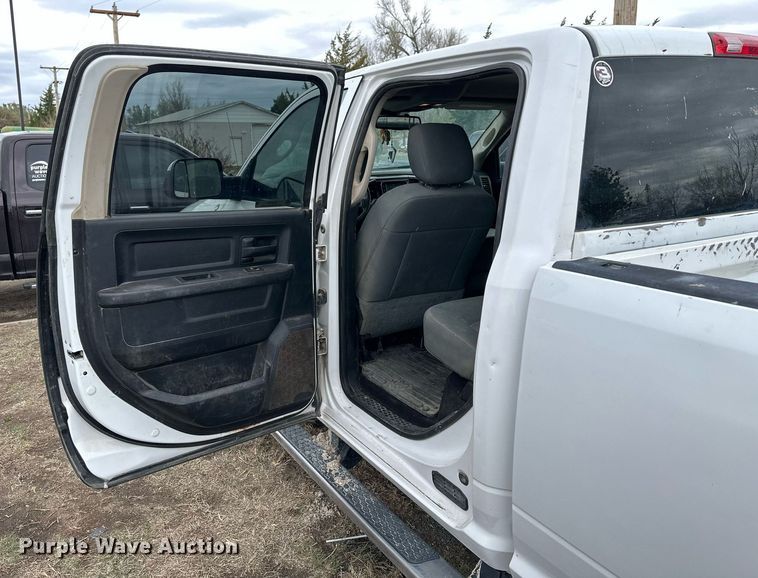 image for item KL9194 2015 Dodge Ram 2500  Crew Cab pickup truck
