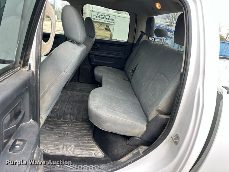 image for item KL9194 2015 Dodge Ram 2500  Crew Cab pickup truck