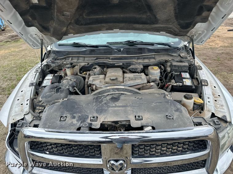 image for item KL9194 2015 Dodge Ram 2500  Crew Cab pickup truck