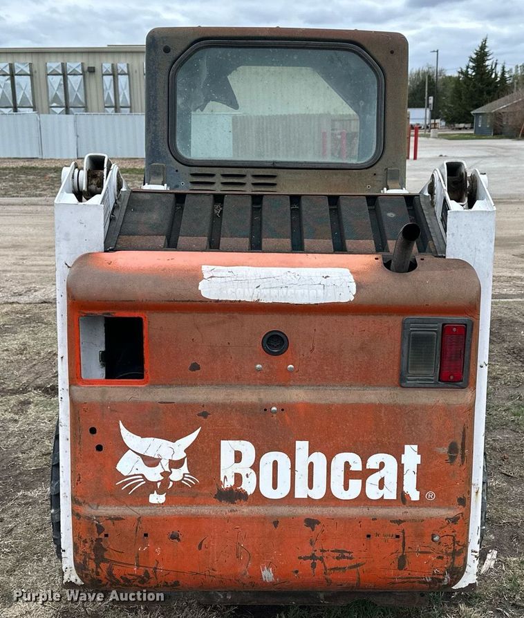 image for item KL9196 2005 Bobcat S130  skid steer loader