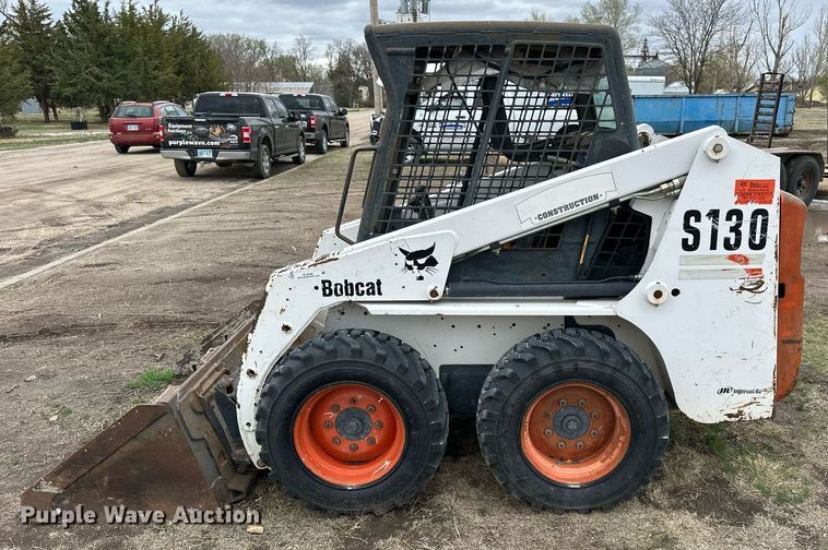 image for item KL9196 2005 Bobcat S130  skid steer loader