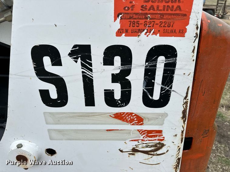 image for item KL9196 2005 Bobcat S130  skid steer loader