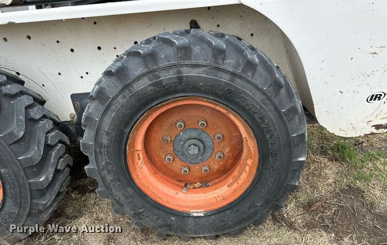 image for item KL9196 2005 Bobcat S130  skid steer loader