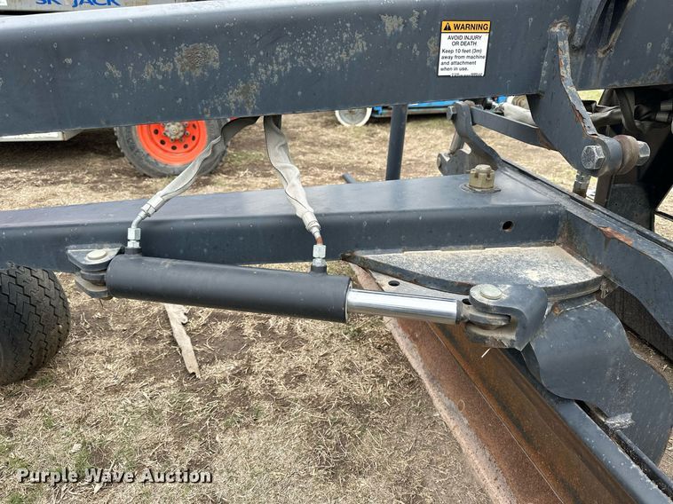 image for item KL9199 2010 Bobcat MI Grader 84  skid steer grader