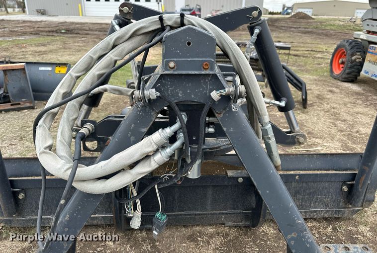 image for item KL9199 2010 Bobcat MI Grader 84  skid steer grader