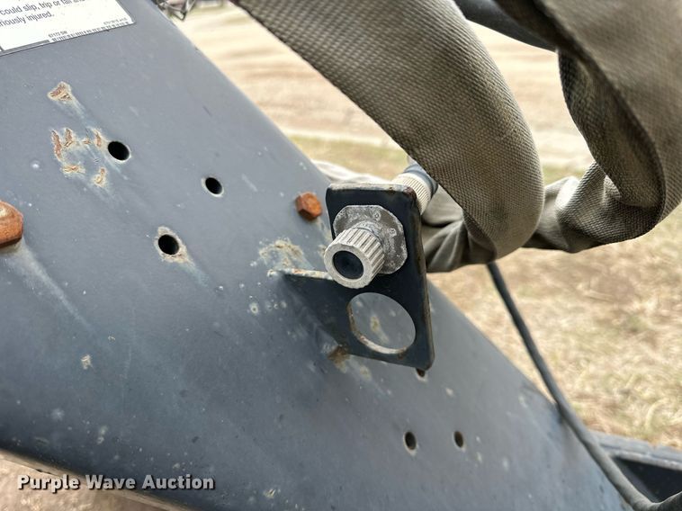 image for item KL9199 2010 Bobcat MI Grader 84  skid steer grader