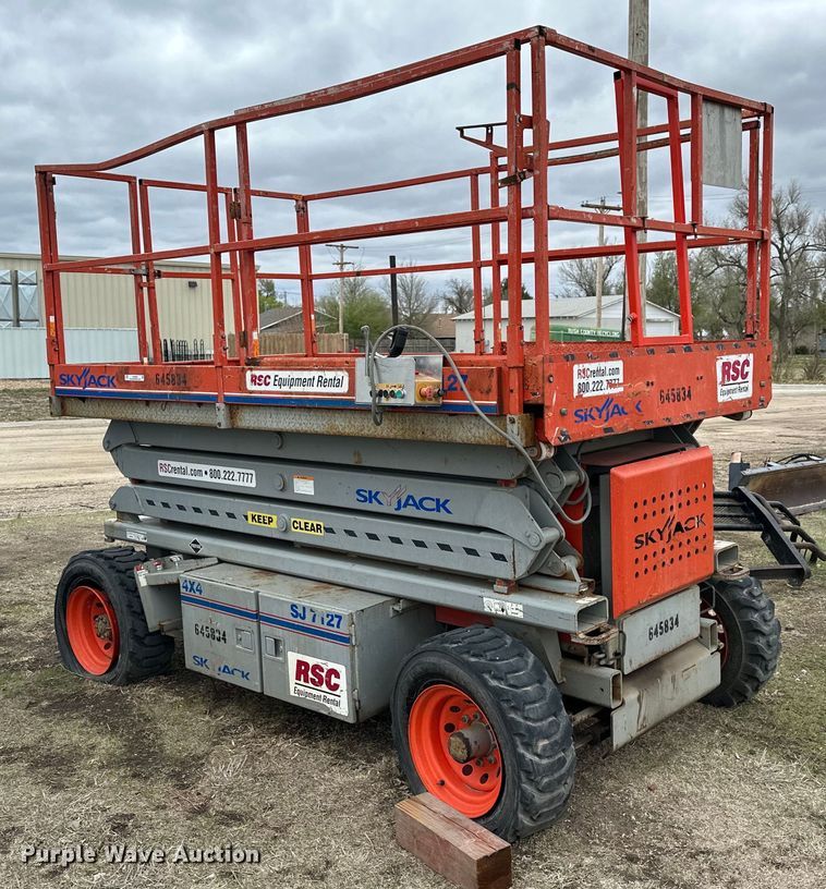 image for item KL9200 Skyjack SJ7127  scissor lift