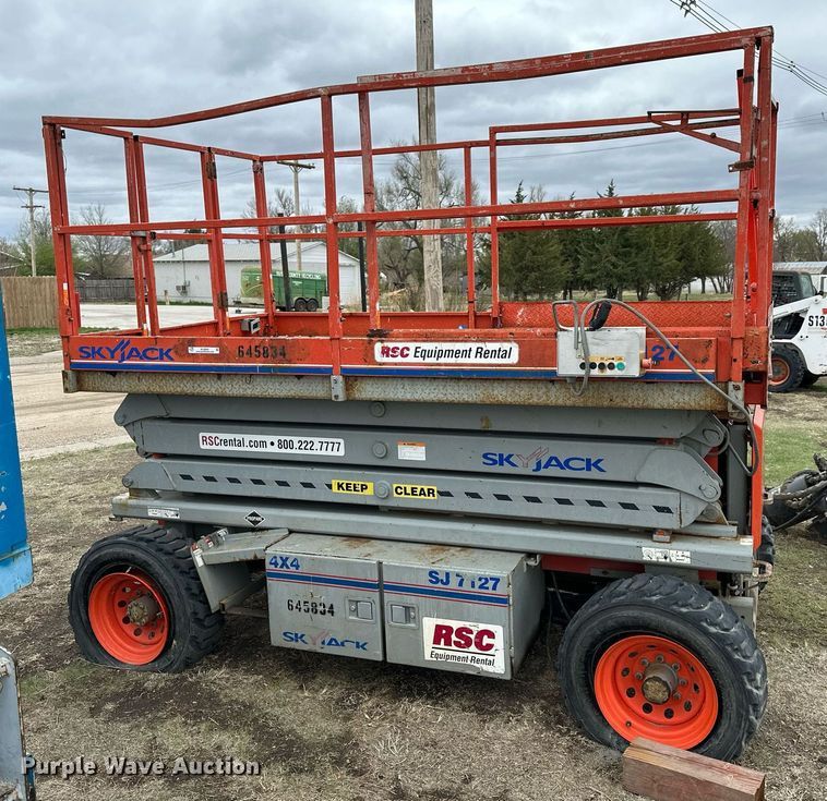 image for item KL9200 Skyjack SJ7127  scissor lift