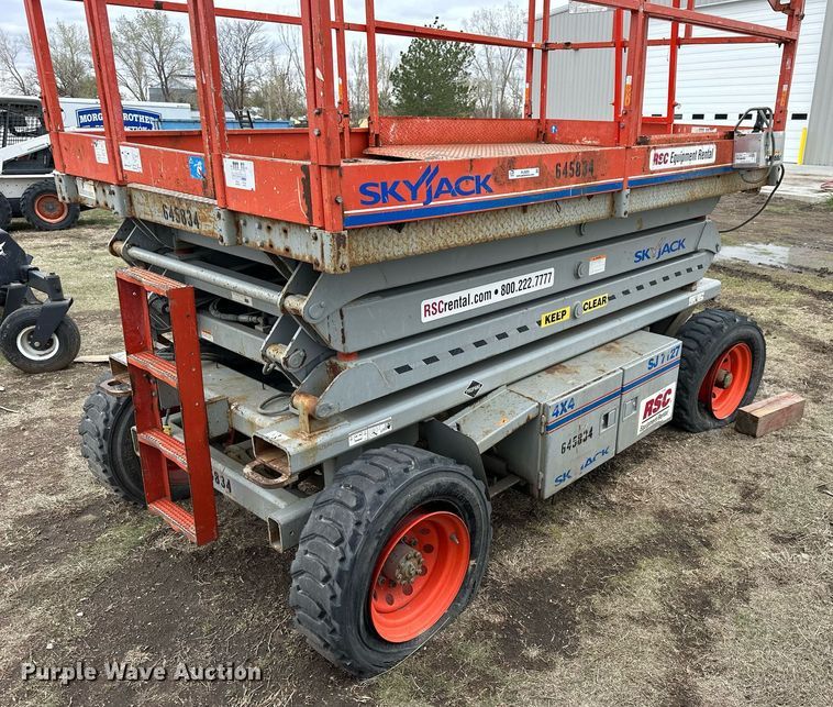 image for item KL9200 Skyjack SJ7127  scissor lift