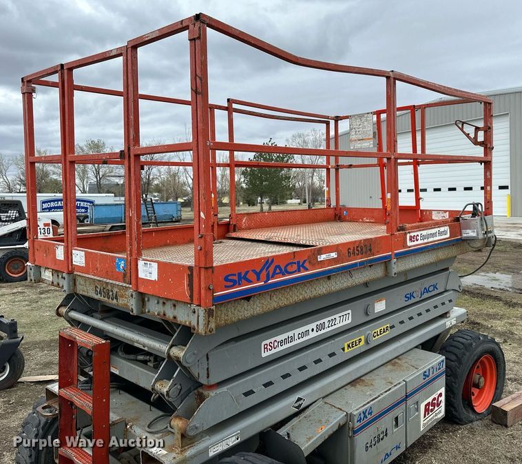 image for item KL9200 Skyjack SJ7127  scissor lift