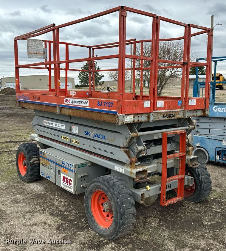 image for item KL9200 Skyjack SJ7127  scissor lift