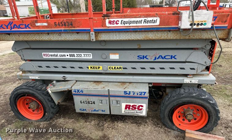 image for item KL9200 Skyjack SJ7127  scissor lift