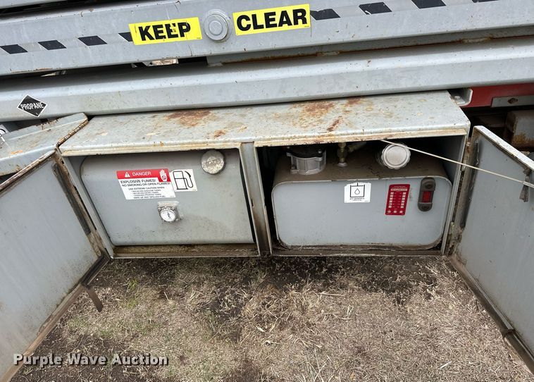 image for item KL9200 Skyjack SJ7127  scissor lift