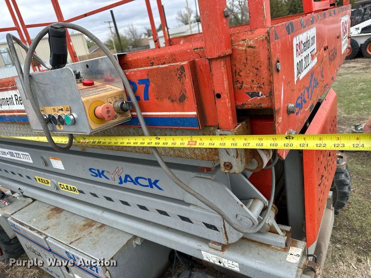 image for item KL9200 Skyjack SJ7127  scissor lift
