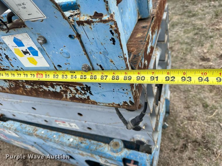 image for item KL9201 (2) scissor lifts