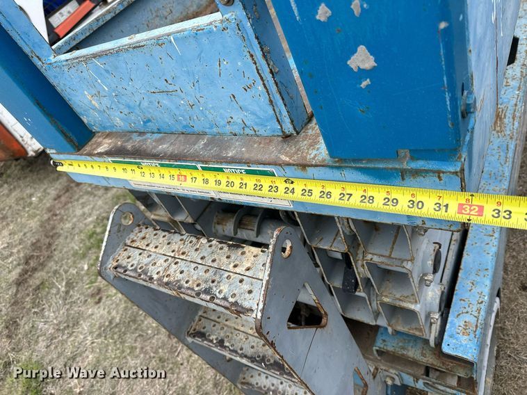 image for item KL9201 (2) scissor lifts