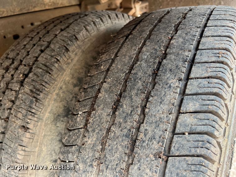 image for item KR9538 2007 Ford F350 Super Duty XL  SuperCab flatbed pickup truck