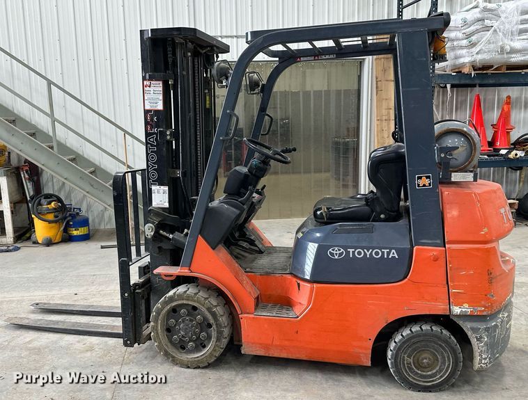 image for item KU9954 Toyota 7FGCU25  forklift
