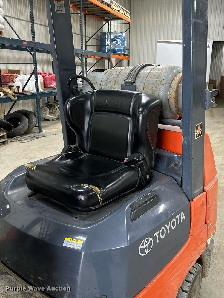 image for item KU9954 Toyota 7FGCU25  forklift