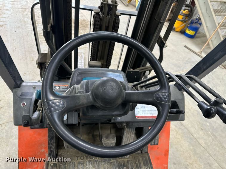 image for item KU9954 Toyota 7FGCU25  forklift